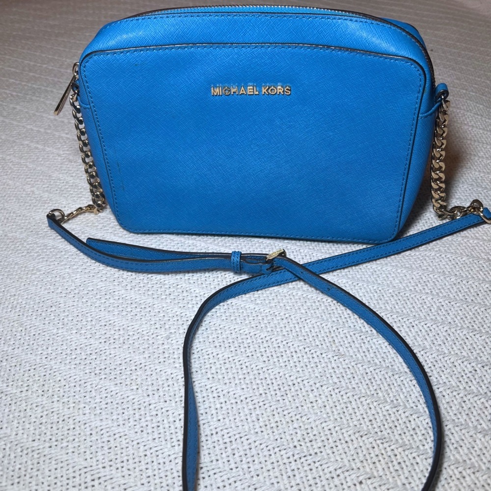 Michael Kors Jet Set East West Crossbody Bag Blue Saffiano Leather Gold Hardware - Picture 2 of 10